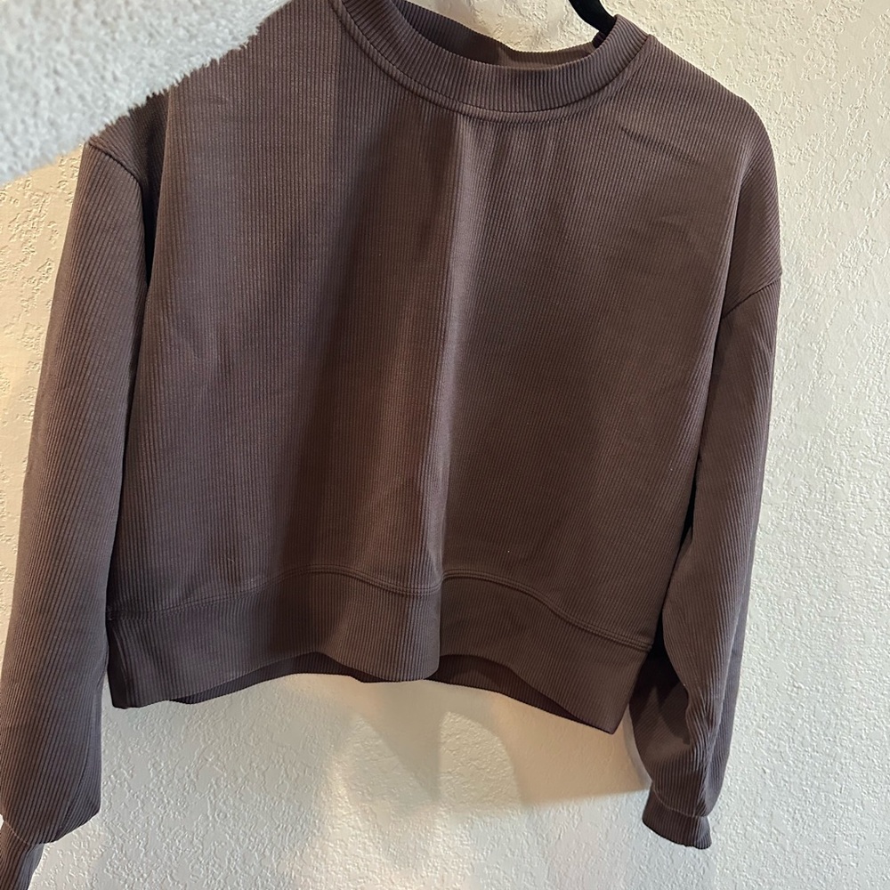 lululemon athletica Cropped Ribbed Sweatshirt in Chocolate Brown